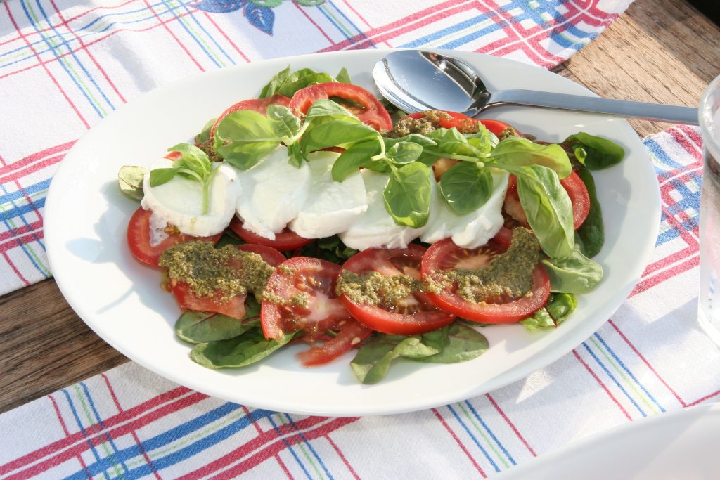 Basil tomato salad